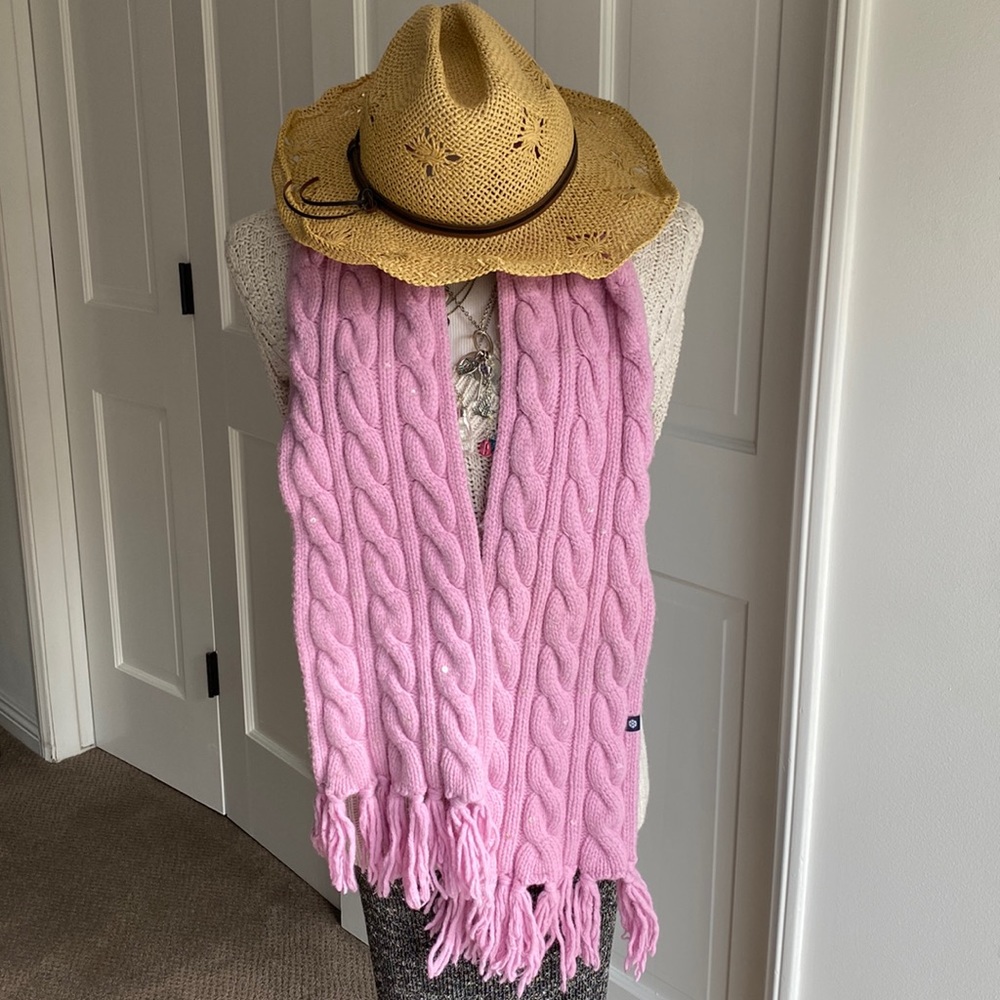 GAP pink scarf 🧣 wool